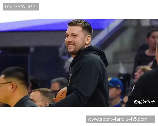 东契奇赛前状态良好决定出战球队配合默契多次命中三分球